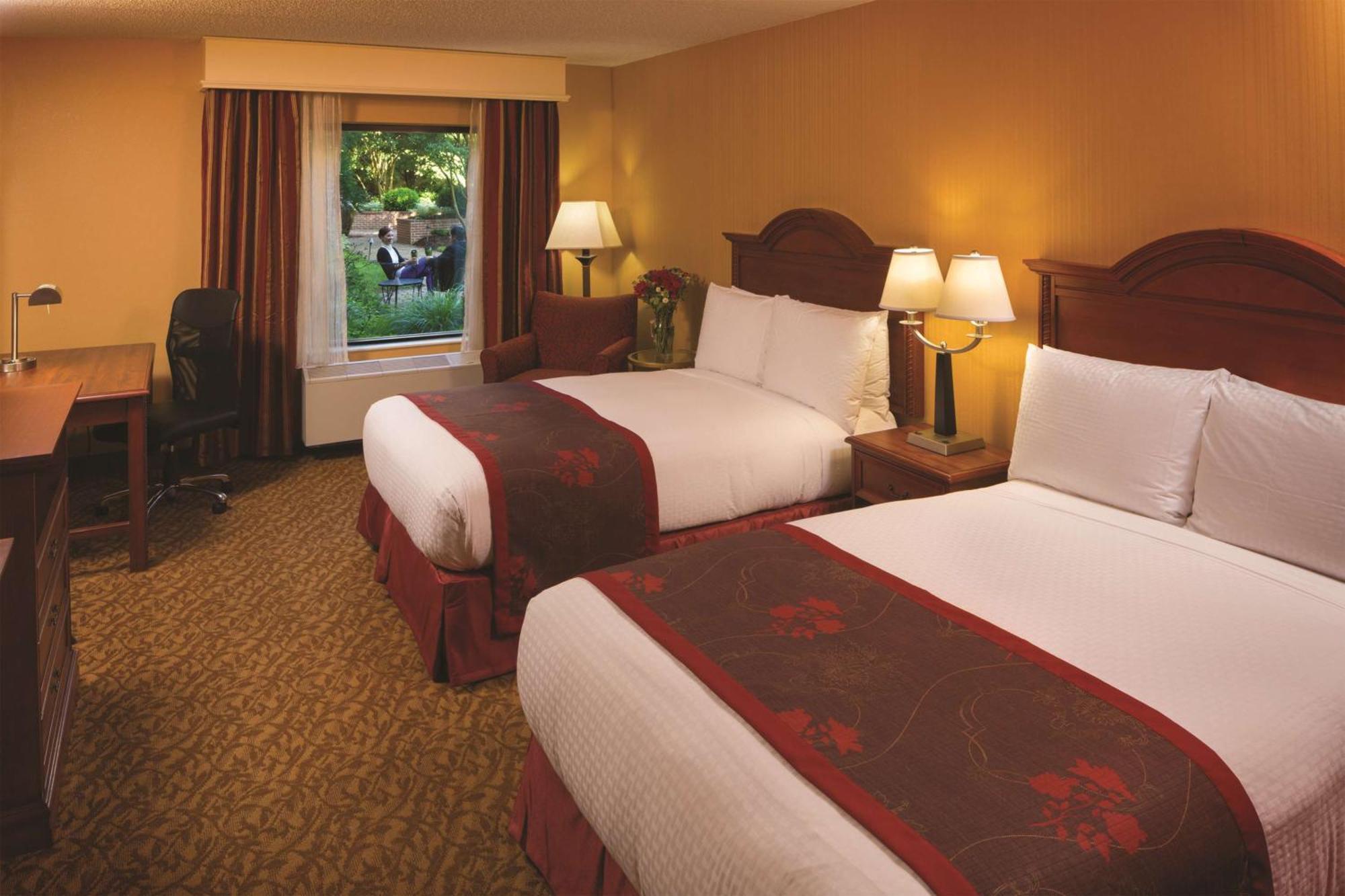 Doubletree By Hilton Biltmore/asheville 3*